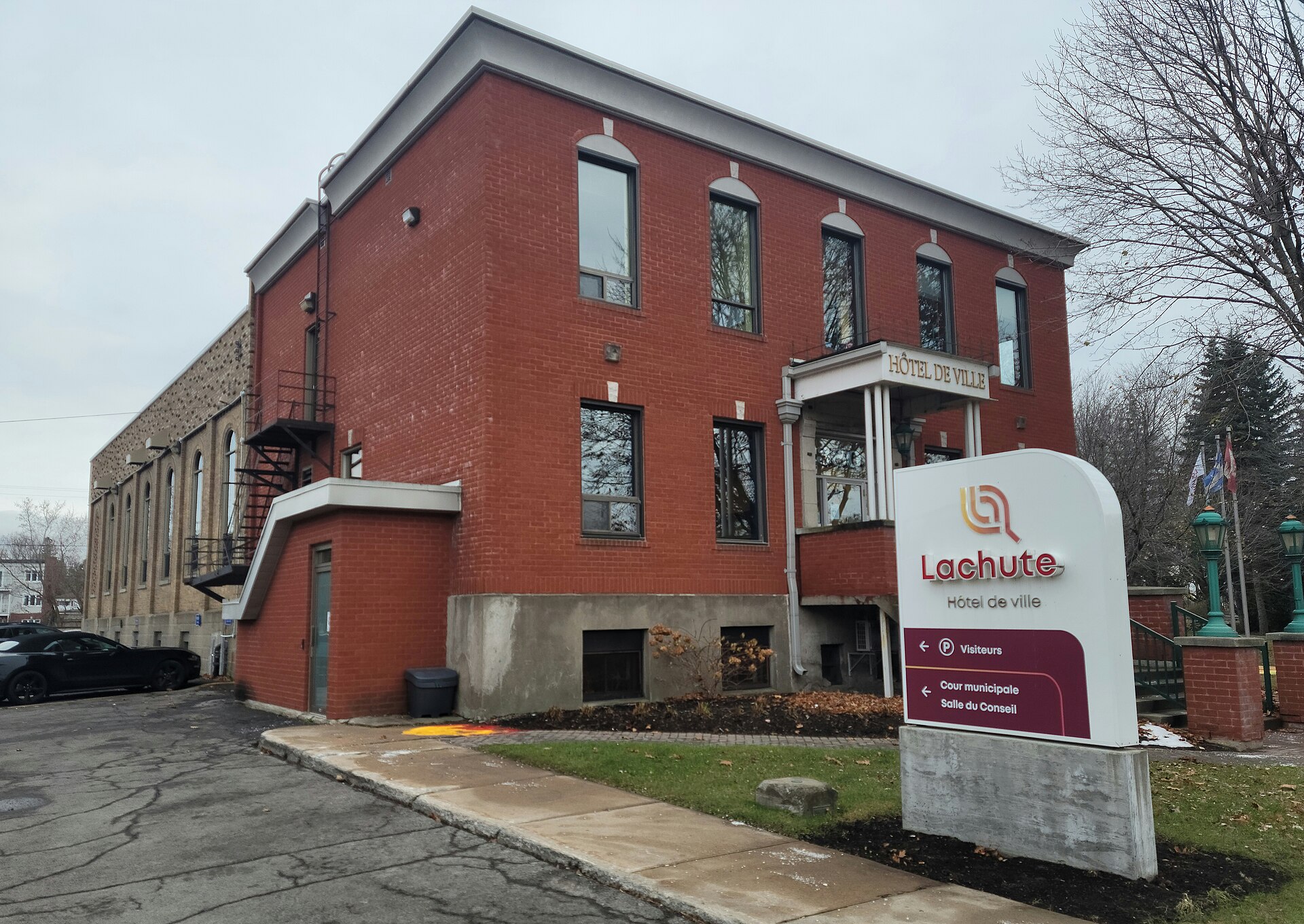 File:Lachute (Québec)-Hôtel de ville-2023-11-10.jpg