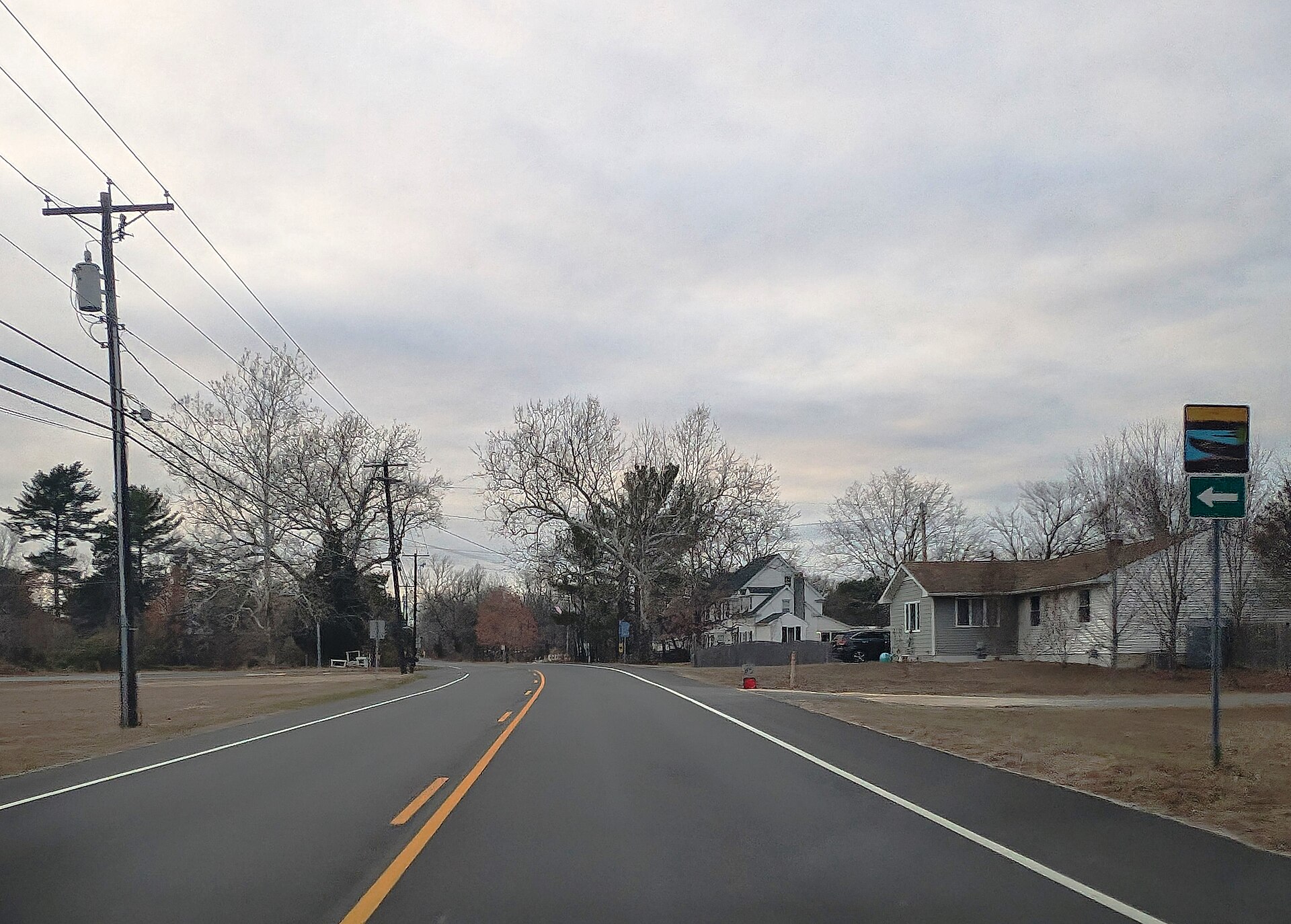 File:CR 542 wb in Nesco, NJ, Dec. 2024.jpg