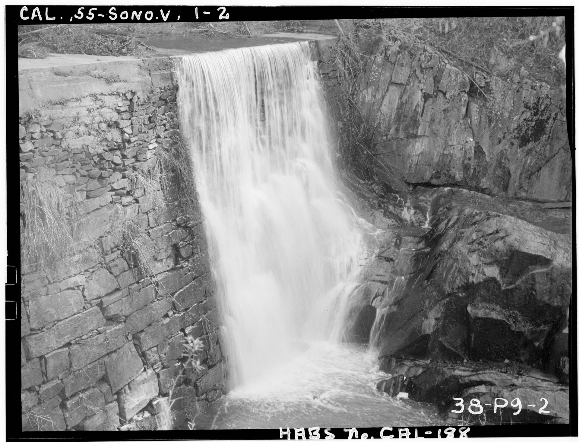 File:Historic American Buildings Survey Roger Sturtevant, Photographer. Jan. 21, 1934 DETAIL VIEW - Stone Dam, Sonora, Tuolumne County, CA HABS CAL,55-SONO.V,1-2.tif