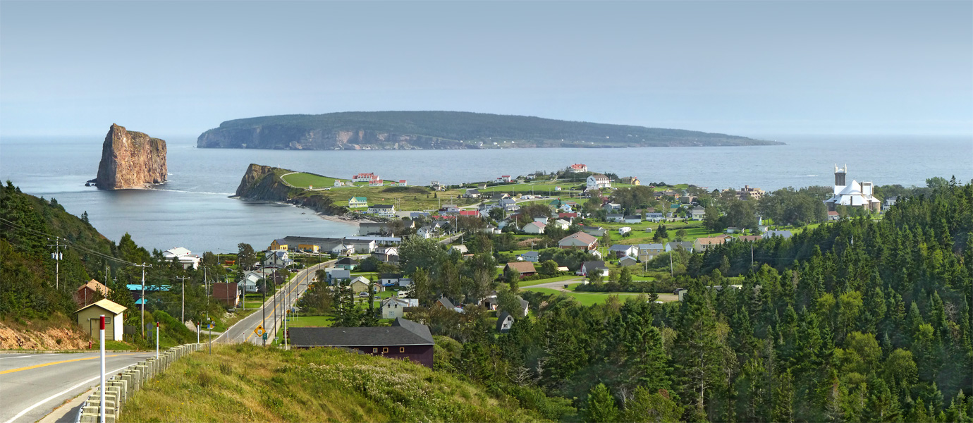 File:QC Gaspesie Perce1 tango7174.jpg