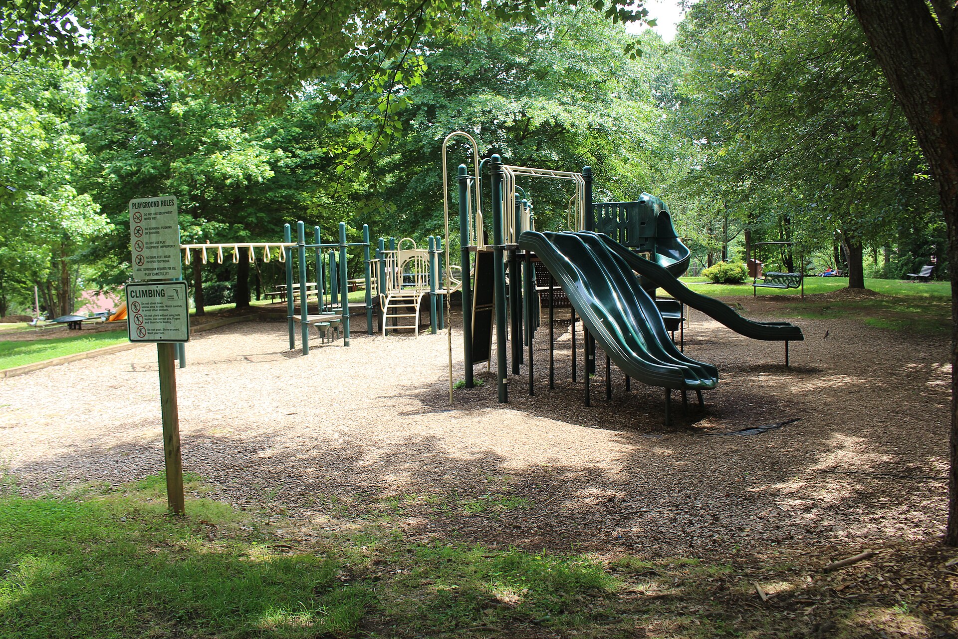 File:Playground, Unicoi Hill Park.jpg