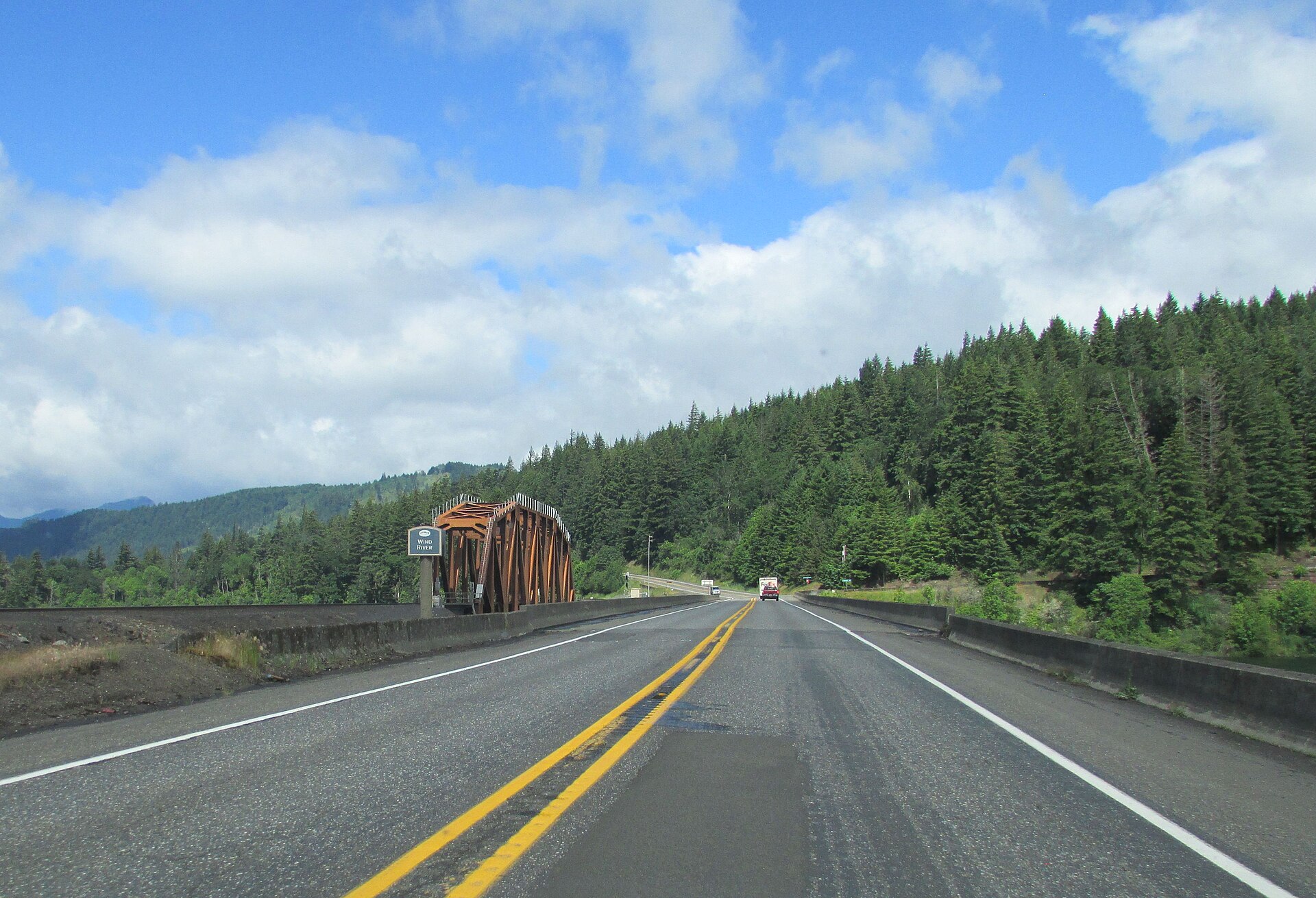 File:Wind River 2453.jpg